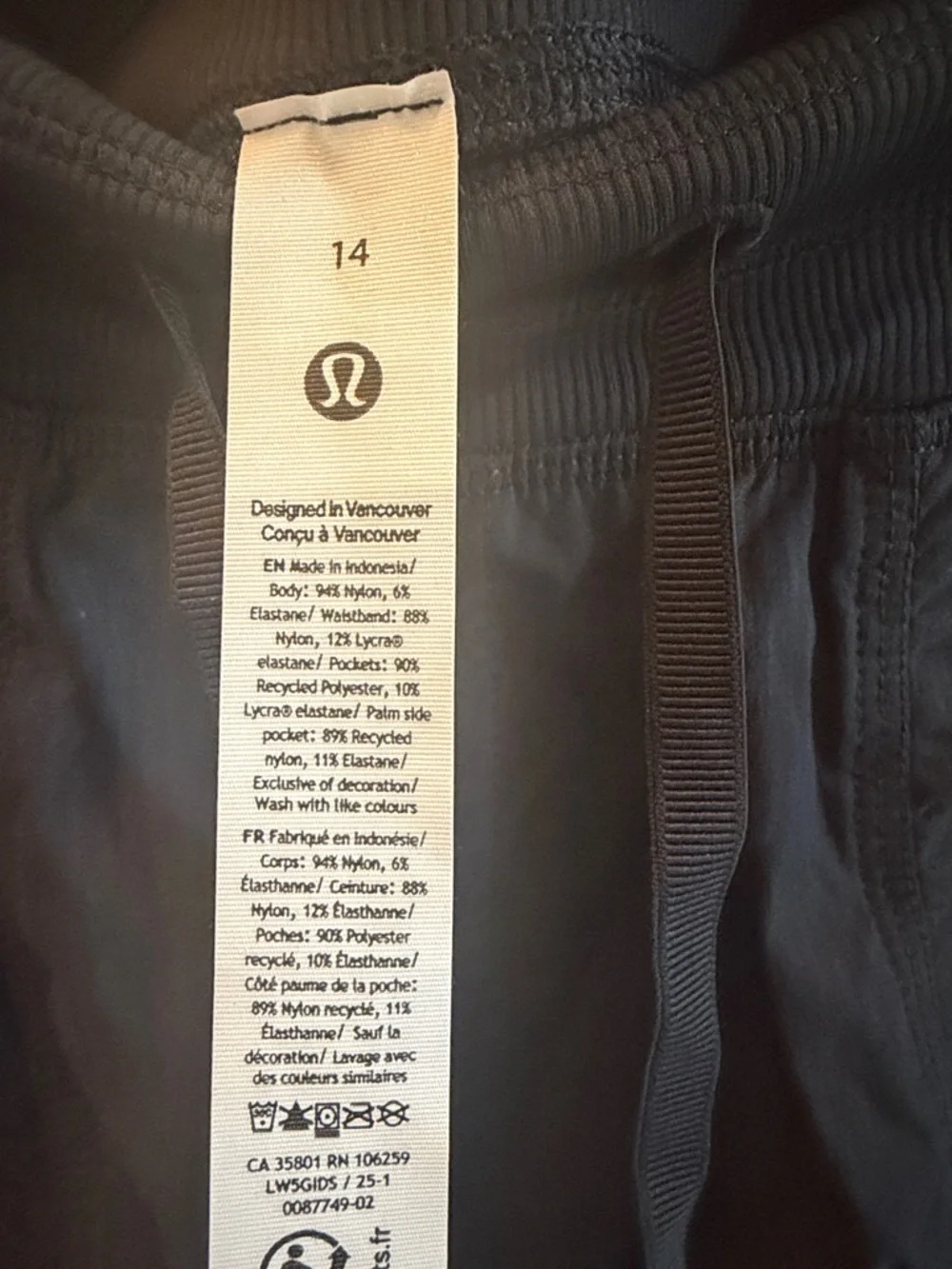 lululemon athletica size 14
